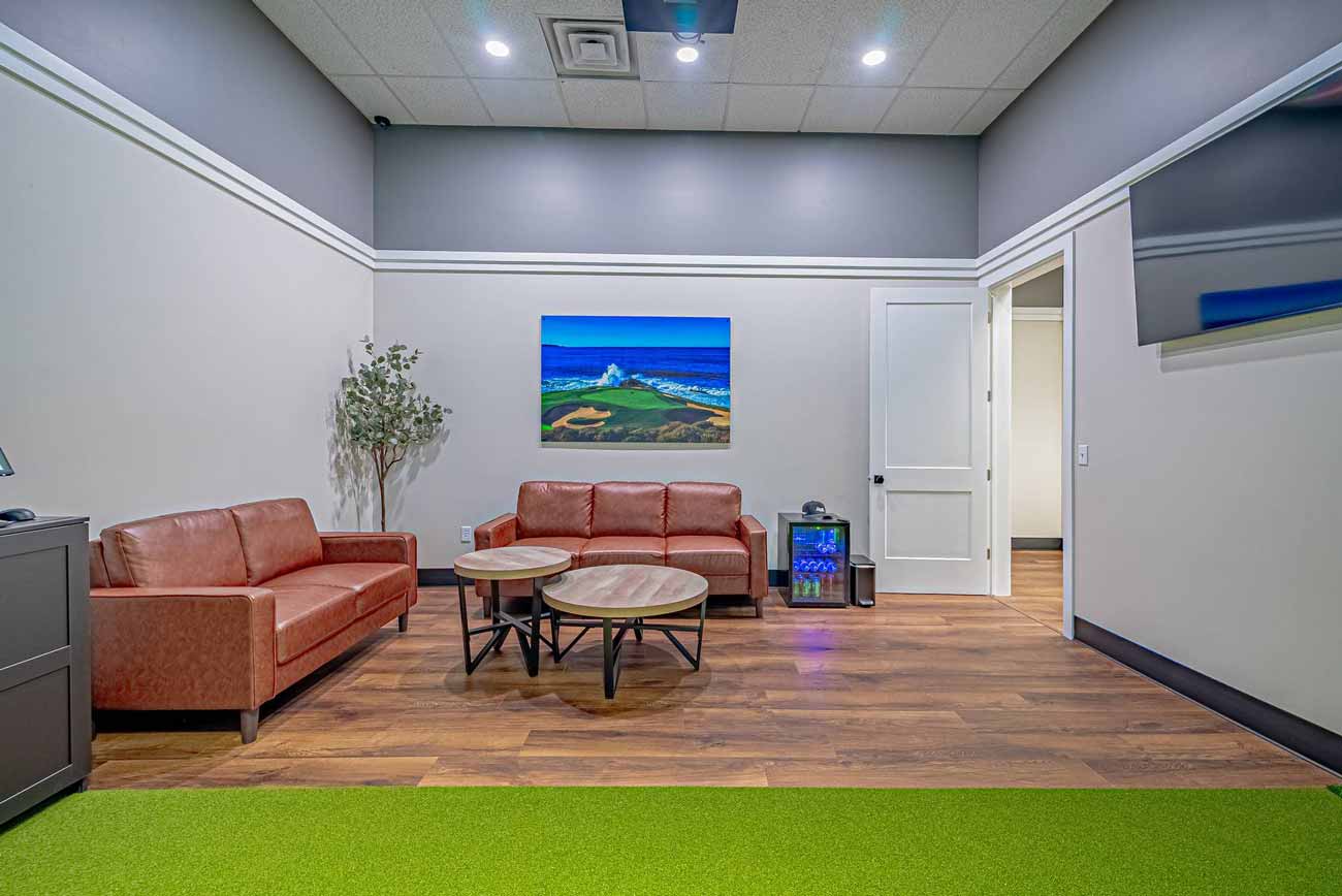 Inside the Rozay Golf Sandy Utah Club Location, Seating